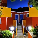 Vliho Bay Boutique Yénion
