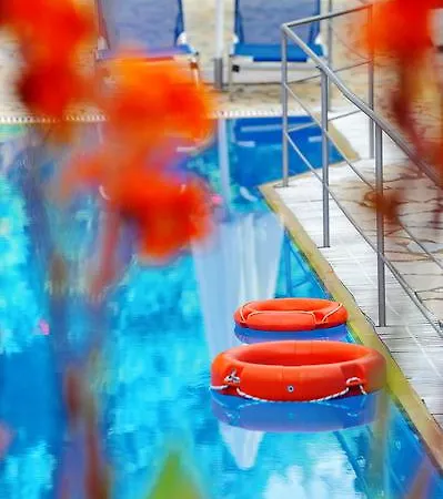 מלון Vliho Bay Boutique 3*