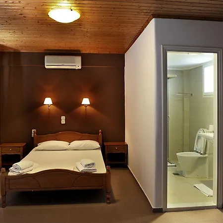 Vliho Bay Boutique Hotel Yénion