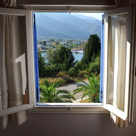 Vliho Bay Boutique Hotel