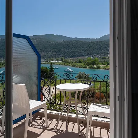 Vliho Bay Boutique