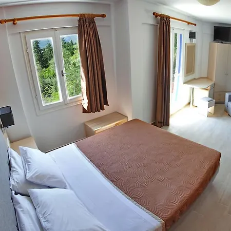 Hotel Vliho Bay Boutique Yénion